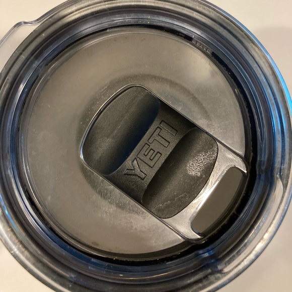 Yeti 30oz Rambler water tumbler with Home Depot branding with cover - Picture 3 of 4